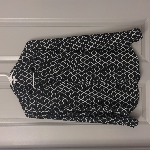 Express Blouse Black and White Pattern - Picture 1 of 5